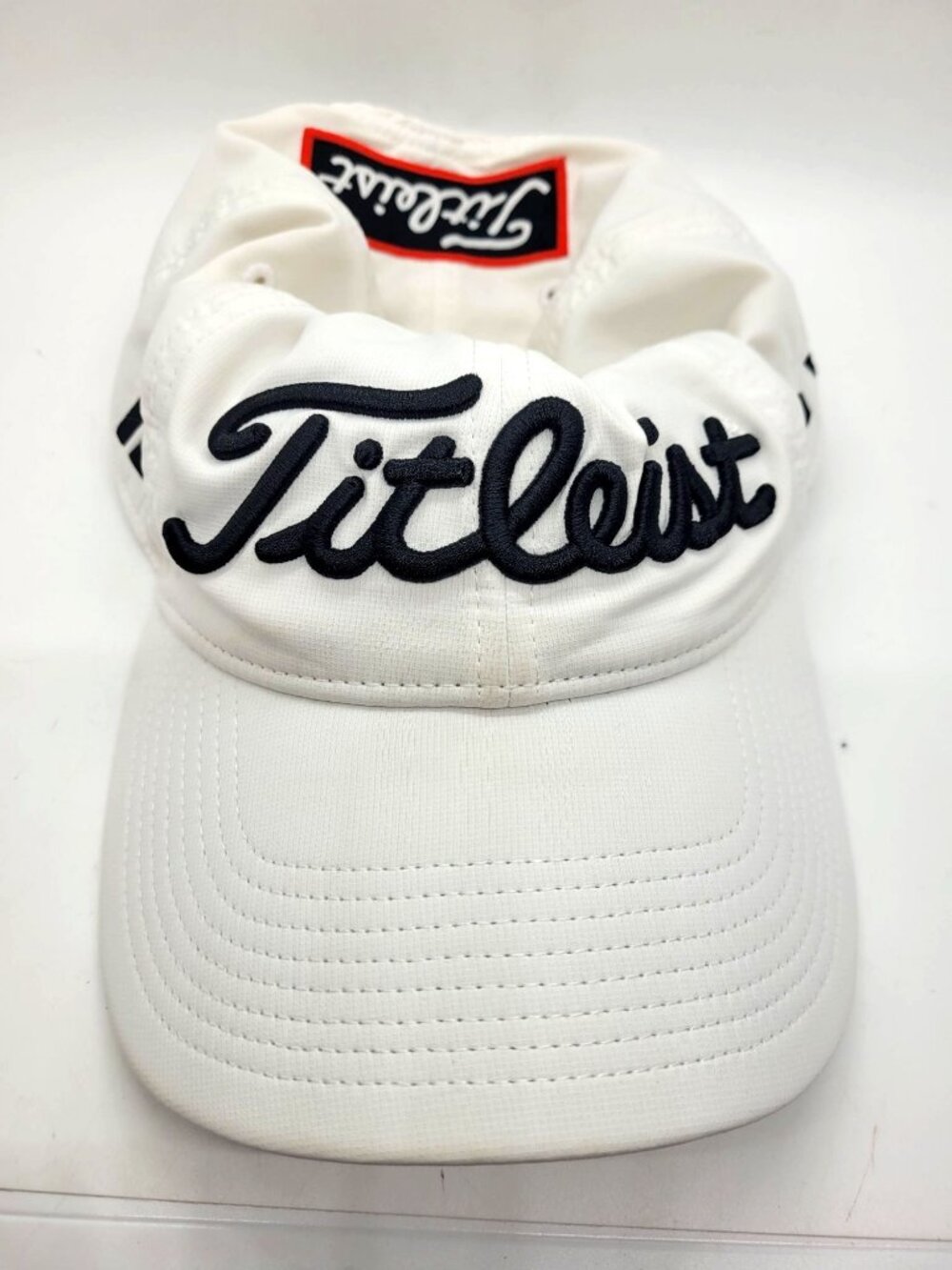Titleist FJ Pro V1 Golf Cap White black Embroidered Logo metal buckle OS basebal
